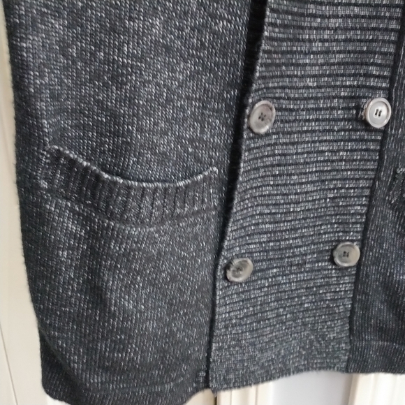 Express Double Breasted Grey Knit Sweater M Tall - Picture 10 of 13